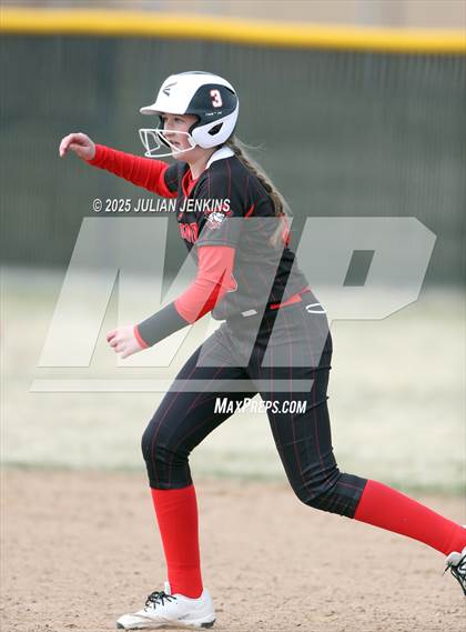 Thumbnail 2 in Boise vs. Gooding (Win The Pitch Tournament) photogallery.
