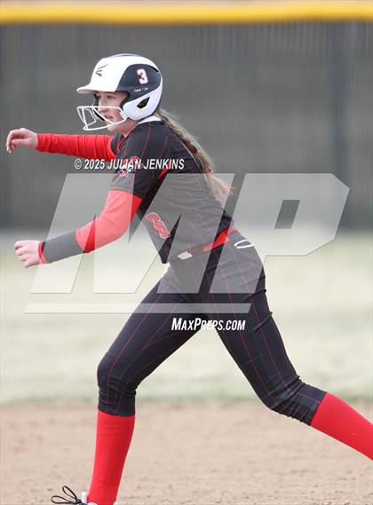 Thumbnail 1 in Boise vs. Gooding (Win The Pitch Tournament) photogallery.