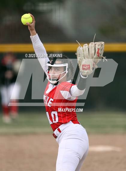 Thumbnail 3 in Boise vs. Gooding (Win The Pitch Tournament) photogallery.