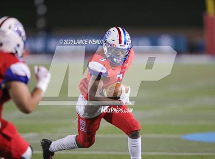 Thumbnail 3 in Valor Christian vs. Cherry Creek (CHSAA 5A State Championship) photogallery.