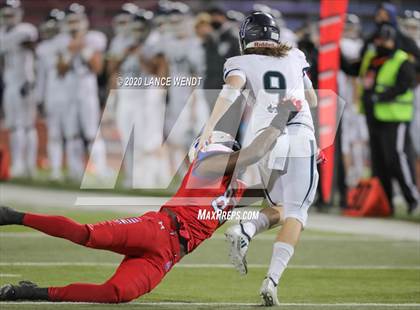 Thumbnail 3 in Valor Christian vs. Cherry Creek (CHSAA 5A State Championship) photogallery.
