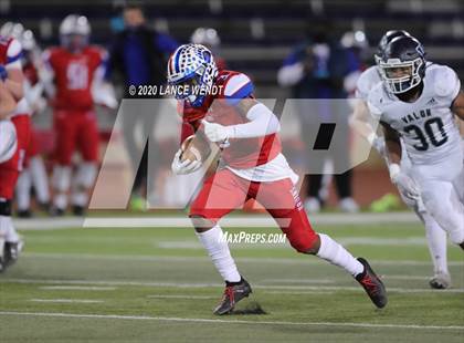 Thumbnail 2 in Valor Christian vs. Cherry Creek (CHSAA 5A State Championship) photogallery.