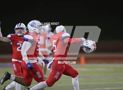 Thumbnail 1 in Valor Christian vs. Cherry Creek (CHSAA 5A State Championship) photogallery.
