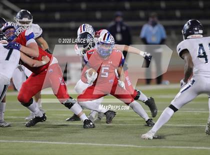 Thumbnail 3 in Valor Christian vs. Cherry Creek (CHSAA 5A State Championship) photogallery.