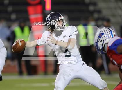 Thumbnail 2 in Valor Christian vs. Cherry Creek (CHSAA 5A State Championship) photogallery.