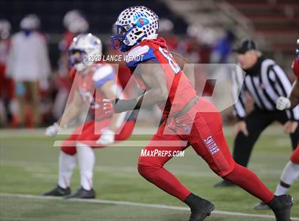 Thumbnail 2 in Valor Christian vs. Cherry Creek (CHSAA 5A State Championship) photogallery.
