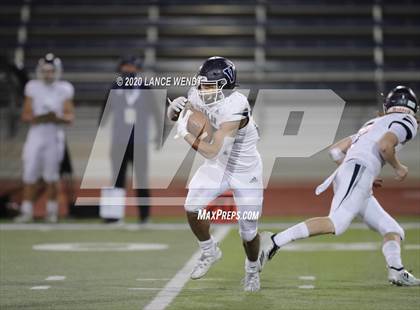 Thumbnail 3 in Valor Christian vs. Cherry Creek (CHSAA 5A State Championship) photogallery.