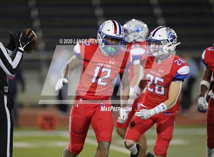 Thumbnail 3 in Valor Christian vs. Cherry Creek (CHSAA 5A State Championship) photogallery.
