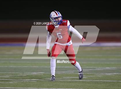 Thumbnail 2 in Valor Christian vs. Cherry Creek (CHSAA 5A State Championship) photogallery.