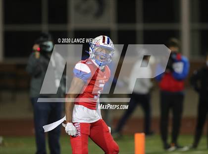 Thumbnail 3 in Valor Christian vs. Cherry Creek (CHSAA 5A State Championship) photogallery.