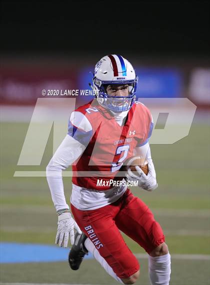 Thumbnail 2 in Valor Christian vs. Cherry Creek (CHSAA 5A State Championship) photogallery.