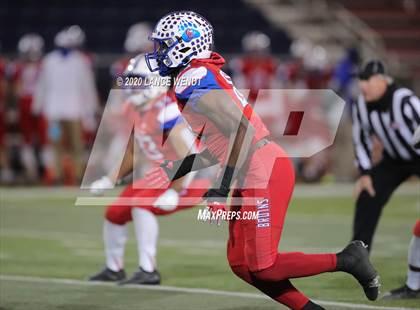 Thumbnail 3 in Valor Christian vs. Cherry Creek (CHSAA 5A State Championship) photogallery.