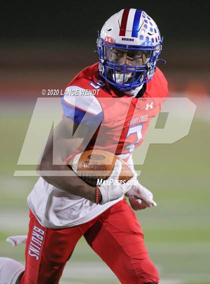 Thumbnail 3 in Valor Christian vs. Cherry Creek (CHSAA 5A State Championship) photogallery.