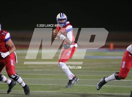 Thumbnail 2 in Valor Christian vs. Cherry Creek (CHSAA 5A State Championship) photogallery.