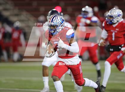 Thumbnail 3 in Valor Christian vs. Cherry Creek (CHSAA 5A State Championship) photogallery.