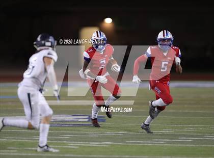 Thumbnail 1 in Valor Christian vs. Cherry Creek (CHSAA 5A State Championship) photogallery.