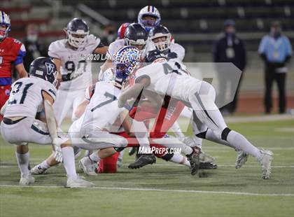 Thumbnail 2 in Valor Christian vs. Cherry Creek (CHSAA 5A State Championship) photogallery.