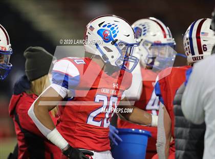 Thumbnail 3 in Valor Christian vs. Cherry Creek (CHSAA 5A State Championship) photogallery.