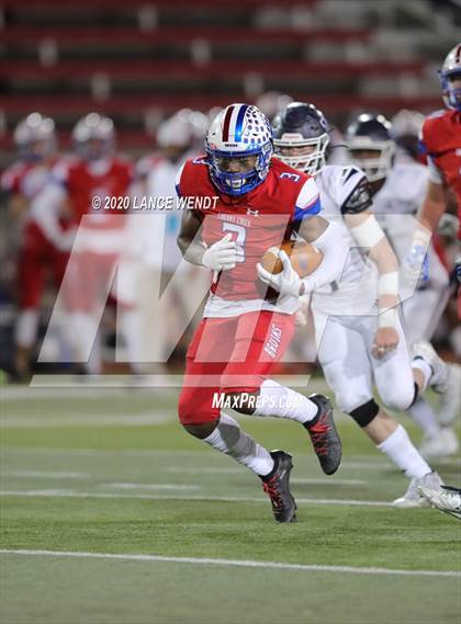 Thumbnail 3 in Valor Christian vs. Cherry Creek (CHSAA 5A State Championship) photogallery.