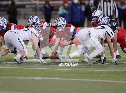Thumbnail 1 in Valor Christian vs. Cherry Creek (CHSAA 5A State Championship) photogallery.
