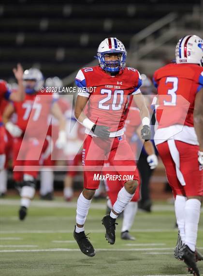 Thumbnail 3 in Valor Christian vs. Cherry Creek (CHSAA 5A State Championship) photogallery.