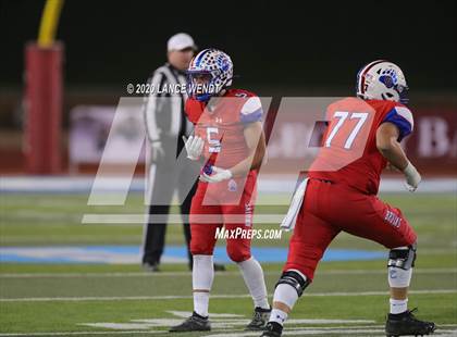 Thumbnail 1 in Valor Christian vs. Cherry Creek (CHSAA 5A State Championship) photogallery.