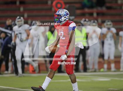 Thumbnail 3 in Valor Christian vs. Cherry Creek (CHSAA 5A State Championship) photogallery.