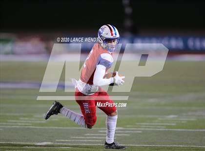 Thumbnail 1 in Valor Christian vs. Cherry Creek (CHSAA 5A State Championship) photogallery.