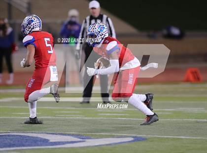 Thumbnail 1 in Valor Christian vs. Cherry Creek (CHSAA 5A State Championship) photogallery.
