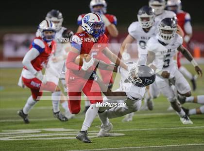 Thumbnail 3 in Valor Christian vs. Cherry Creek (CHSAA 5A State Championship) photogallery.