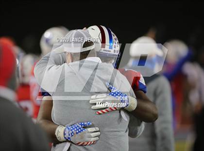 Thumbnail 2 in Valor Christian vs. Cherry Creek (CHSAA 5A State Championship) photogallery.