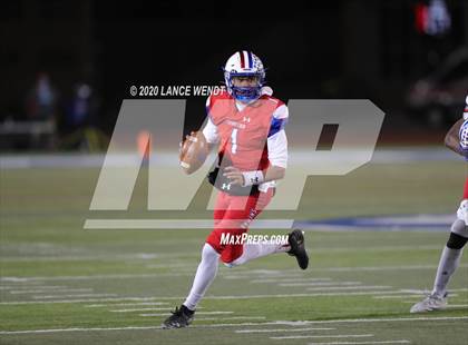 Thumbnail 1 in Valor Christian vs. Cherry Creek (CHSAA 5A State Championship) photogallery.
