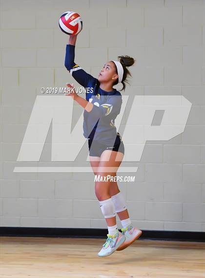Thumbnail 2 in Horizon vs. North Raleigh Christian Academy (Nike Tournament of Champions) photogallery.