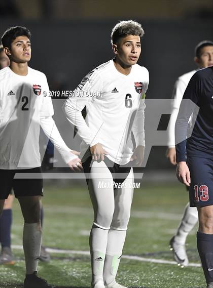 Thumbnail 3 in Sierra Vista vs.St. Margaret's (CIF-SS D5 Final) photogallery.