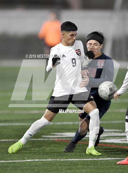 Thumbnail 1 in Sierra Vista vs.St. Margaret's (CIF-SS D5 Final) photogallery.