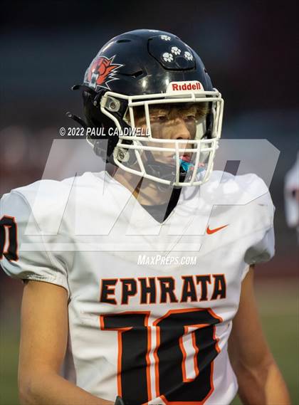 Thumbnail 1 in Ephrata @ WF West (WIAA 2A 1st Round) photogallery.