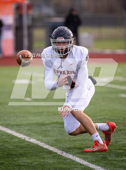 Thumbnail 2 in Ephrata @ WF West (WIAA 2A 1st Round) photogallery.