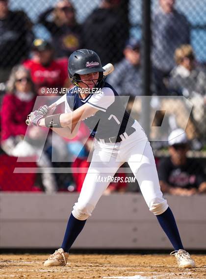 Thumbnail 2 in Elizabeth vs. Air Academy (CHSAA 4A First Round) photogallery.