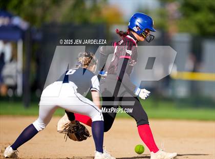 Thumbnail 2 in Elizabeth vs. Air Academy (CHSAA 4A First Round) photogallery.