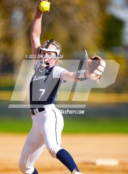 Thumbnail 1 in Elizabeth vs. Air Academy (CHSAA 4A First Round) photogallery.