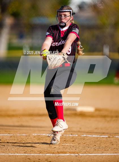 Thumbnail 3 in Elizabeth vs. Air Academy (CHSAA 4A First Round) photogallery.