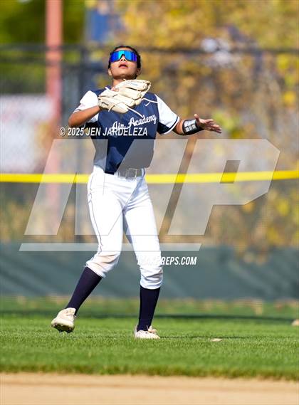 Thumbnail 1 in Elizabeth vs. Air Academy (CHSAA 4A First Round) photogallery.