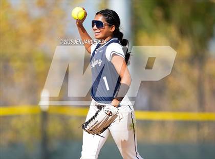 Thumbnail 2 in Elizabeth vs. Air Academy (CHSAA 4A First Round) photogallery.