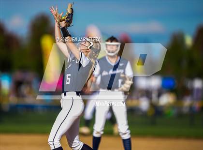 Thumbnail 1 in Elizabeth vs. Air Academy (CHSAA 4A First Round) photogallery.