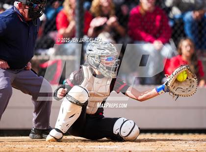 Thumbnail 3 in Elizabeth vs. Air Academy (CHSAA 4A First Round) photogallery.