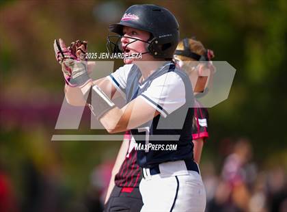 Thumbnail 3 in Elizabeth vs. Air Academy (CHSAA 4A First Round) photogallery.