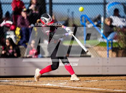 Thumbnail 3 in Elizabeth vs. Air Academy (CHSAA 4A First Round) photogallery.