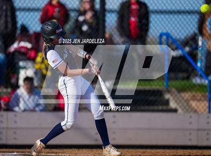 Thumbnail 3 in Elizabeth vs. Air Academy (CHSAA 4A First Round) photogallery.