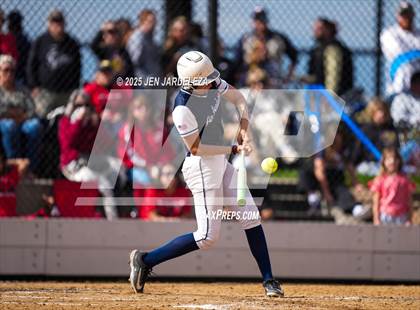 Thumbnail 2 in Elizabeth vs. Air Academy (CHSAA 4A First Round) photogallery.