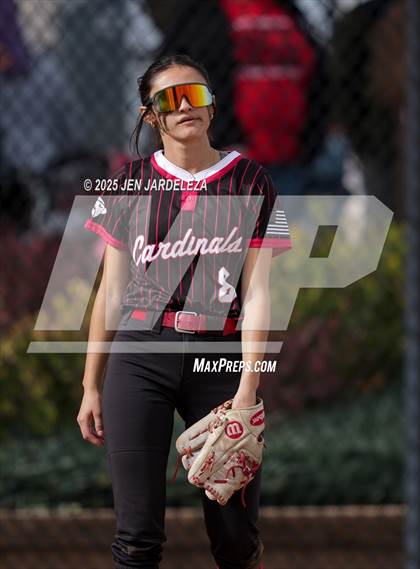 Thumbnail 1 in Elizabeth vs. Air Academy (CHSAA 4A First Round) photogallery.